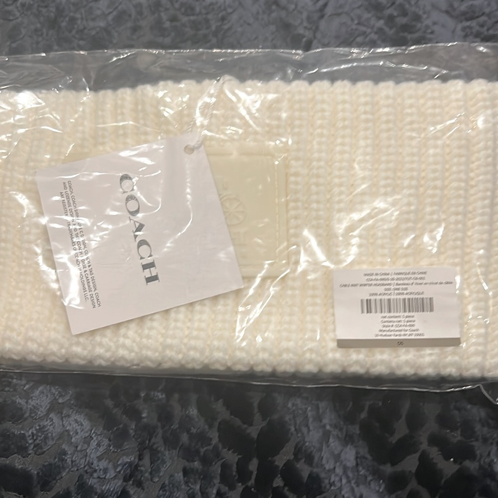 NWT Coach Knit Headband With Rubber Patch, Cream - Picture 3 of 3